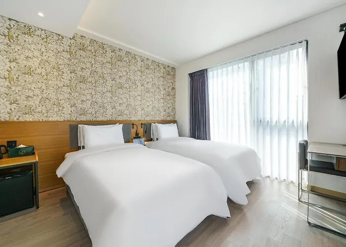 Brown Dot Haeundae Hotel 2*