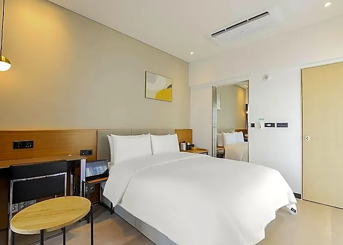 Brown Dot Haeundae Hotel Busan